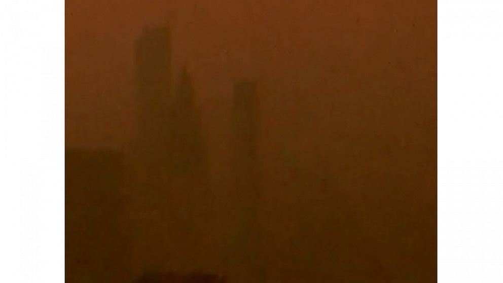 Video Timelapse Canadian Wildfire Smoke Envelops New York City ABC News   230607 Abc Social Wildfires HpMain 16x9 992 