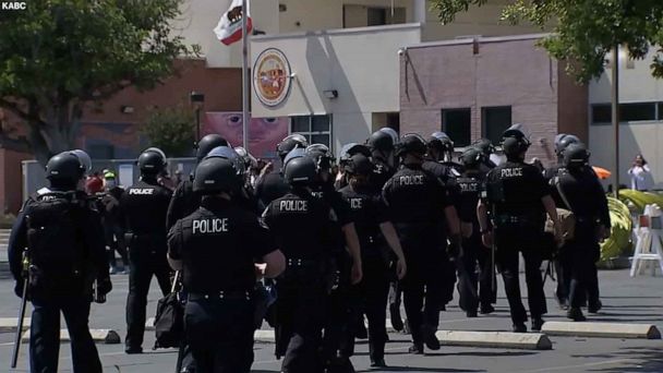 Video Protesters Clash For 2nd Time At California School Board Meeting ...