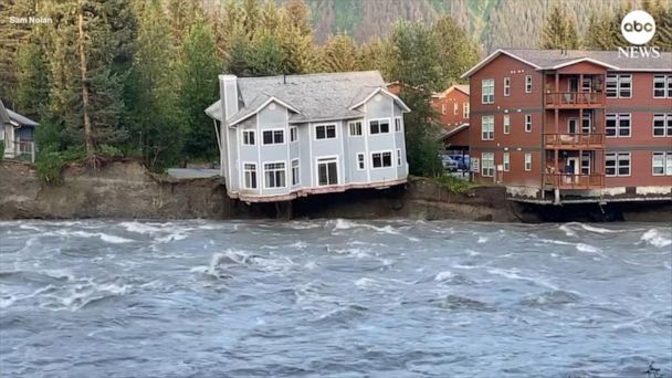 Video Home collapses into river amid flooding in Alaska after glacial break