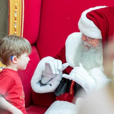 VIDEO: 1P DEAF SANTA