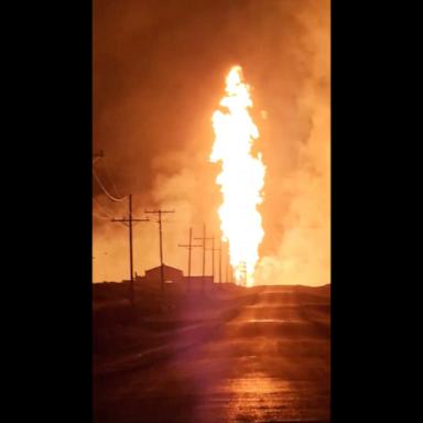 VIDEO: Flames shoot over 500 feet into the air after gas pipeline explosion in Oklahoma panhandle