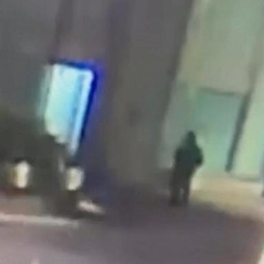 New video obtained by ABC News shows UnitedHealthcare CEO Brian Thompson's killer waiting for him moments before last week's shooting in Midtown Manhattan.