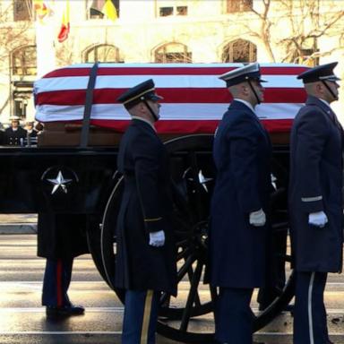 VIDEO: Motorcade makes emotional stop at Navy Memorial