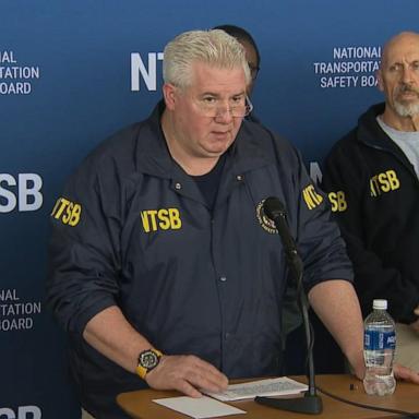 VIDEO: NTSB officials take questions on DC plane crash