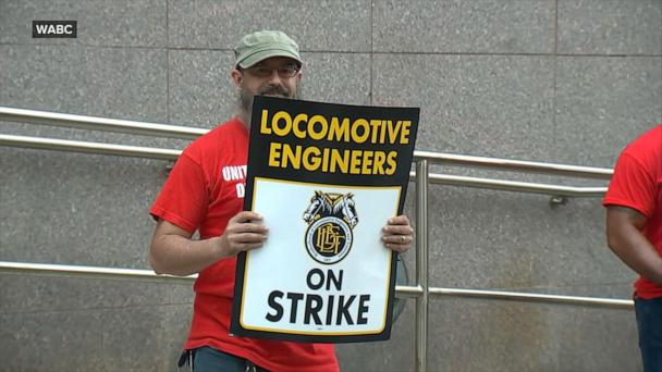 NJ Transit strike negotiations scheduled to resume Sunday