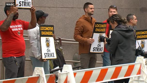 NJ transit strike impacting 350,000 commuters