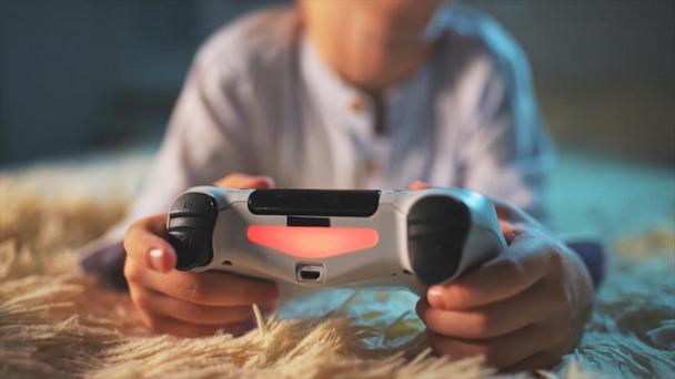 Risks and dangers of online gaming