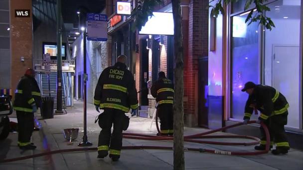 'Absolute chaos': 4 killed, 14 hurt in Chicago mass shooting