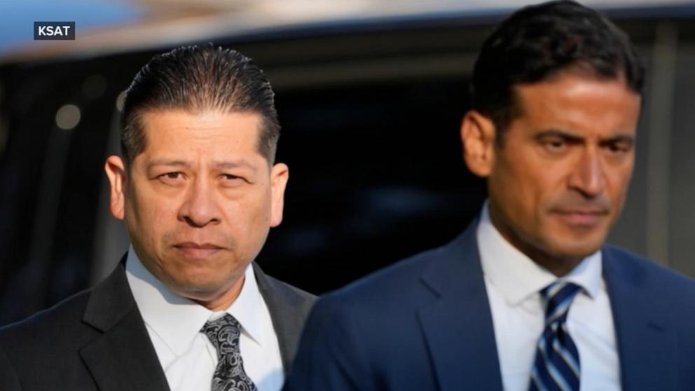 Trial begins for former Uvalde officer charged in Robb Elementary ...