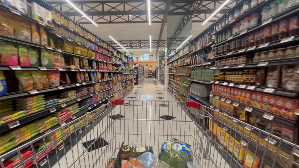 VIDEO: Americans reveal increasing dissatisfaction with rising grocery bills in poll