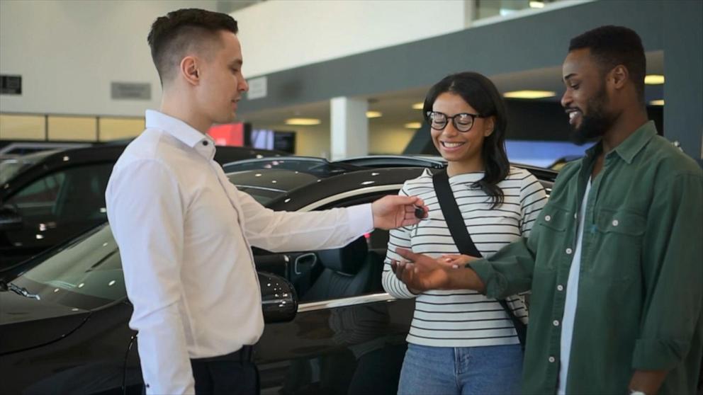 VIDEO: Helpful tips when buying a car that fits your budget