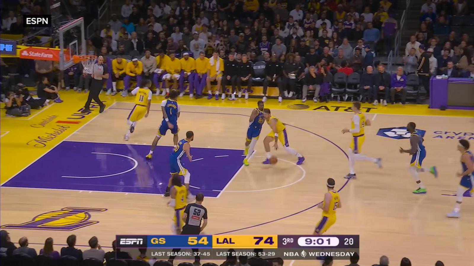 WATCH:  Lakers beat Warriors on their opening night & other top stories