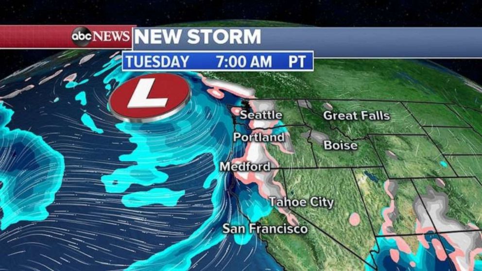 PHOTO: A Winter Storm Warning has been issued for northern California and Washington where one to two feet of snow is possible in the mountains.  