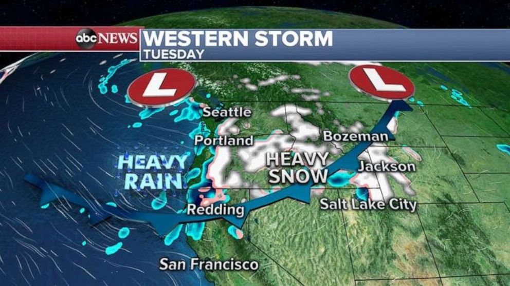 PHOTO: Heavy snow falling in the Cascades this morning 