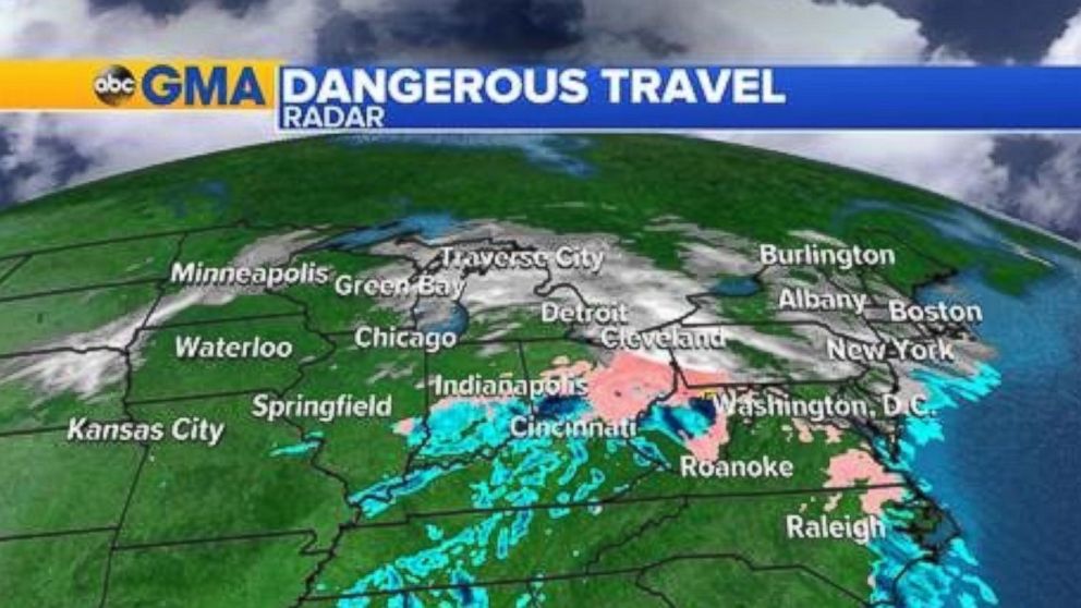 PHOTO: Hundreds of accidents were reported overnight on roadways from the Midwest to the Northeast.