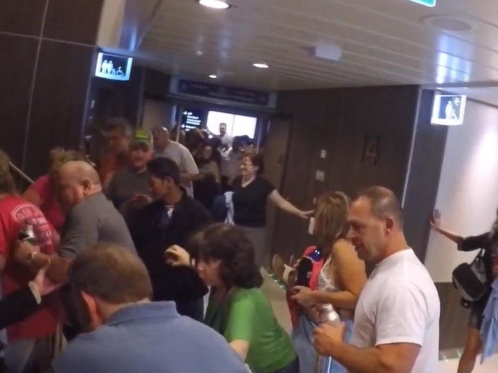 PHOTO: Passengers aboard Royal Caribbeans Anthem of the Seas tell GMA what it was like as the boat traveled through hurricane-force winds.