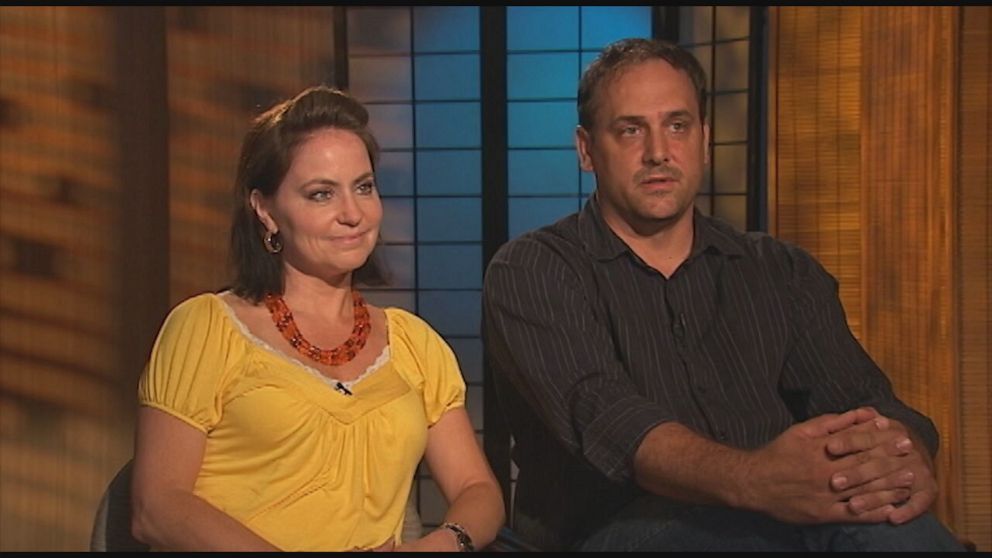 Rhoni Reuter's brother and sister-in-law, Thad and Anna Reuter, are seen here in this previous "20/20" interview.