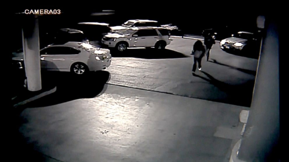 Car Thieves Caught On Camera Driving Away With Luxury Cars - Good ...