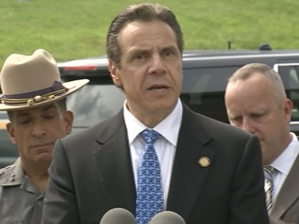 PHOTO: New York Governor Andrew Cuomo holds a press conference on the missing escaped convicts, June 10, 2015.