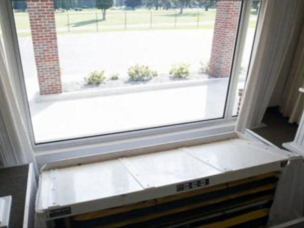 PHOTO: A Michigan funeral home recently introduced this drive-thru window.