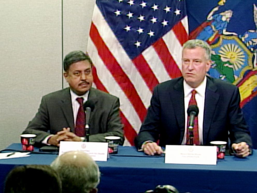 PHOTO: New York City Mayor Bill de Blasio speaks at a news conference, Oct. 24, 2014.