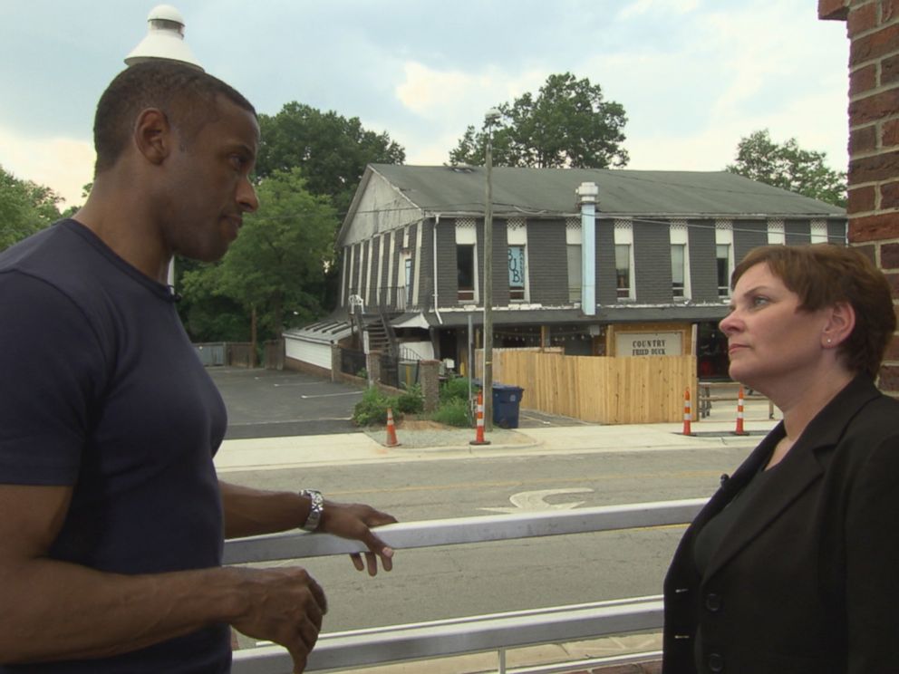PHOTO: Chapel Hill Police Lt. Celisa Lehew talks to ABC News Ryan Smith about the investigation into Faith Hedgepeths murder.