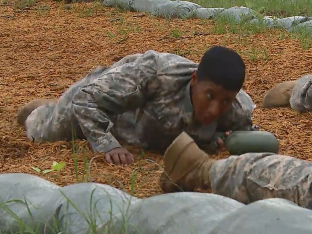 PHOTO: Trailblazing female soldiers attend the Armys Ranger School at Fort Benning, Ga.