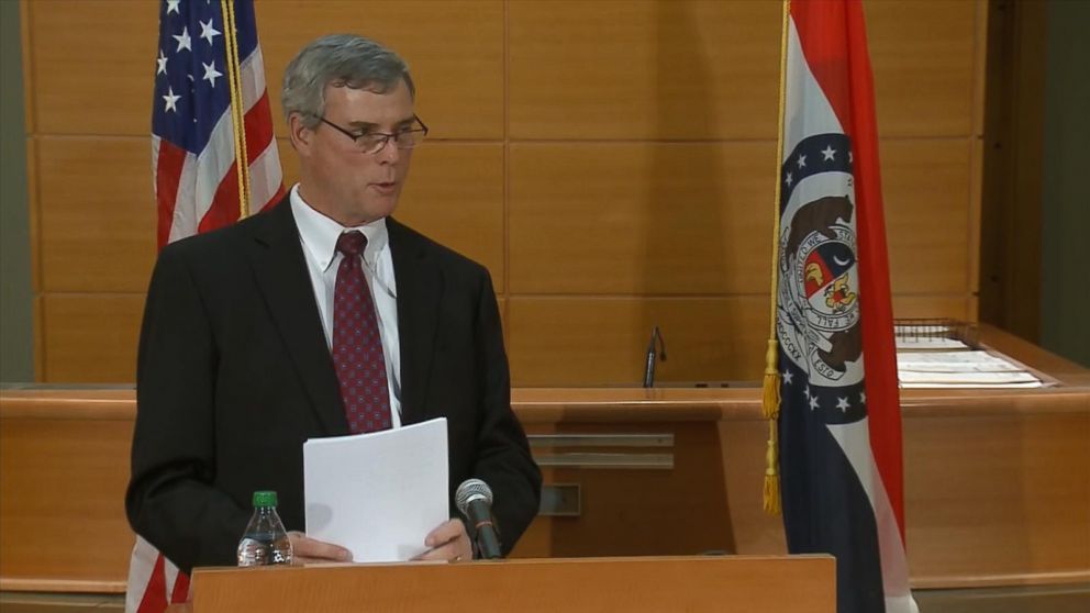 PHOTO: State prosecutor Bob McCulloch announced the grand jury decision Monday Nov. 24