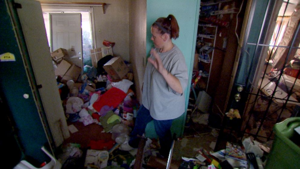 Kira had just three weeks to sort through 25 years worth of belongings in her home before moving out.