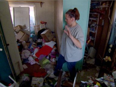 Kira had just three weeks to sort through 25 years worth of belongings in her home before moving out.