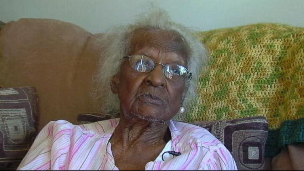 Умер самый старый в мире. Джералиэн Тэлли. Джералин Тэлли - прожила 116 лет. Супердолгожительница из Африки.
