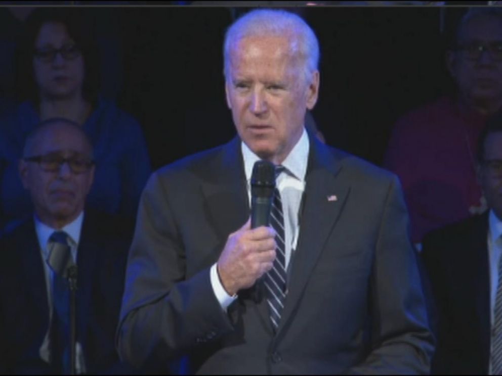 PHOTO: Vice President Joe Biden delivers remarks at funeral for New York City police officer Rafael Ramos on Saturday, Dec. 27, 2014.