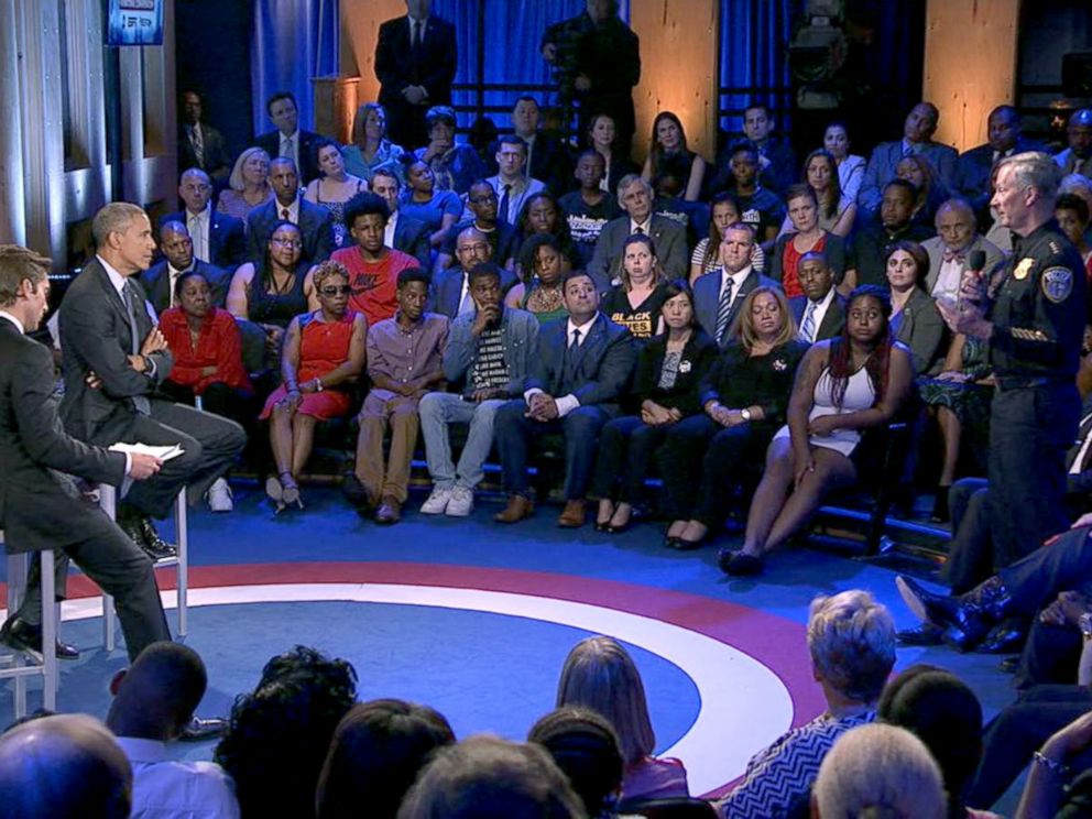 PHOTO: Milwaukee Police Chief Edward Flynn asks President Obama a question during the ABC News Town Hall with David Muir, July 14, 2016, in Washington.