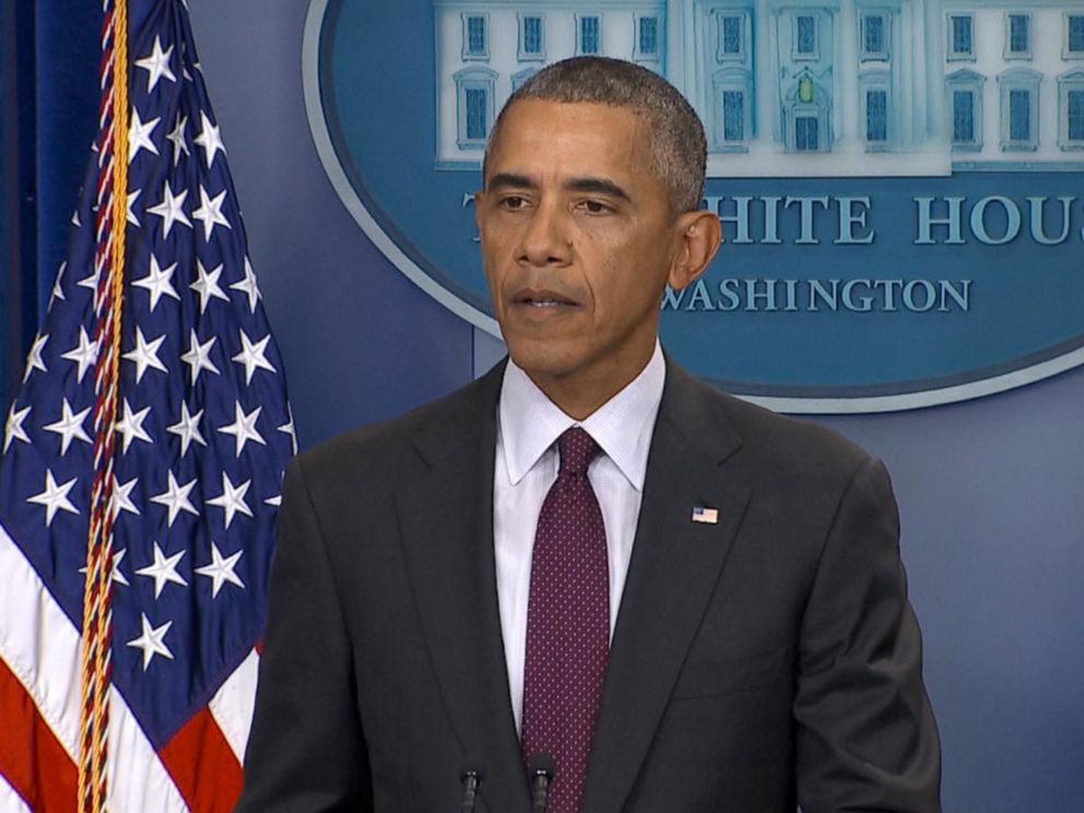 PHOTO: President Obama addresses the nation on the recent Umpqua Community College shooting in Roseburb, Ore., Oct. 1, 2015, from the White House.