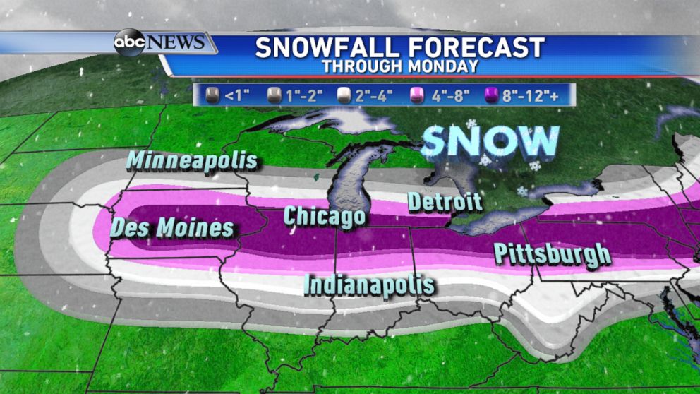 PHOTO: A large area of 8-12 inches of snow, with isolated higher amounts, is expected from central Iowa into the northern Ohio Valley by Monday morning.
