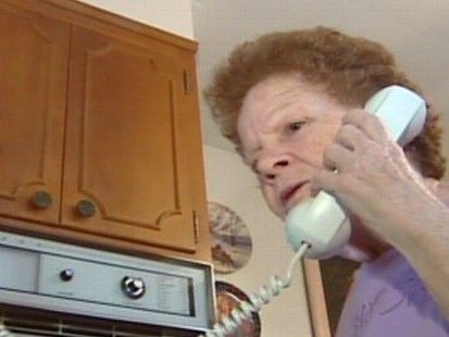 VIDEO: NYPD set up a stakeout of scam artists thanks to a quick-thinking grandmother.