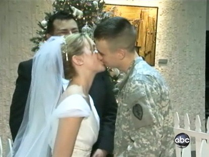 VIDEO: A woman turns her fiances flight delay into an airport wedding in Florida.