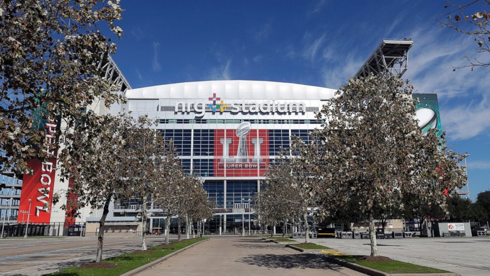 NRG Stadium gets ready for Super Bowl LI