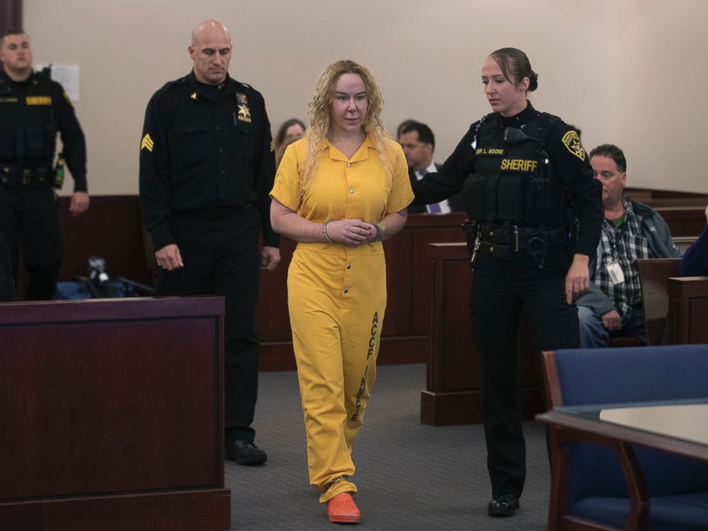 PHOTO: Alexandria Duval walks into Albany County Court in this Nov. 18, 2016 file photo in Albany, N.Y.