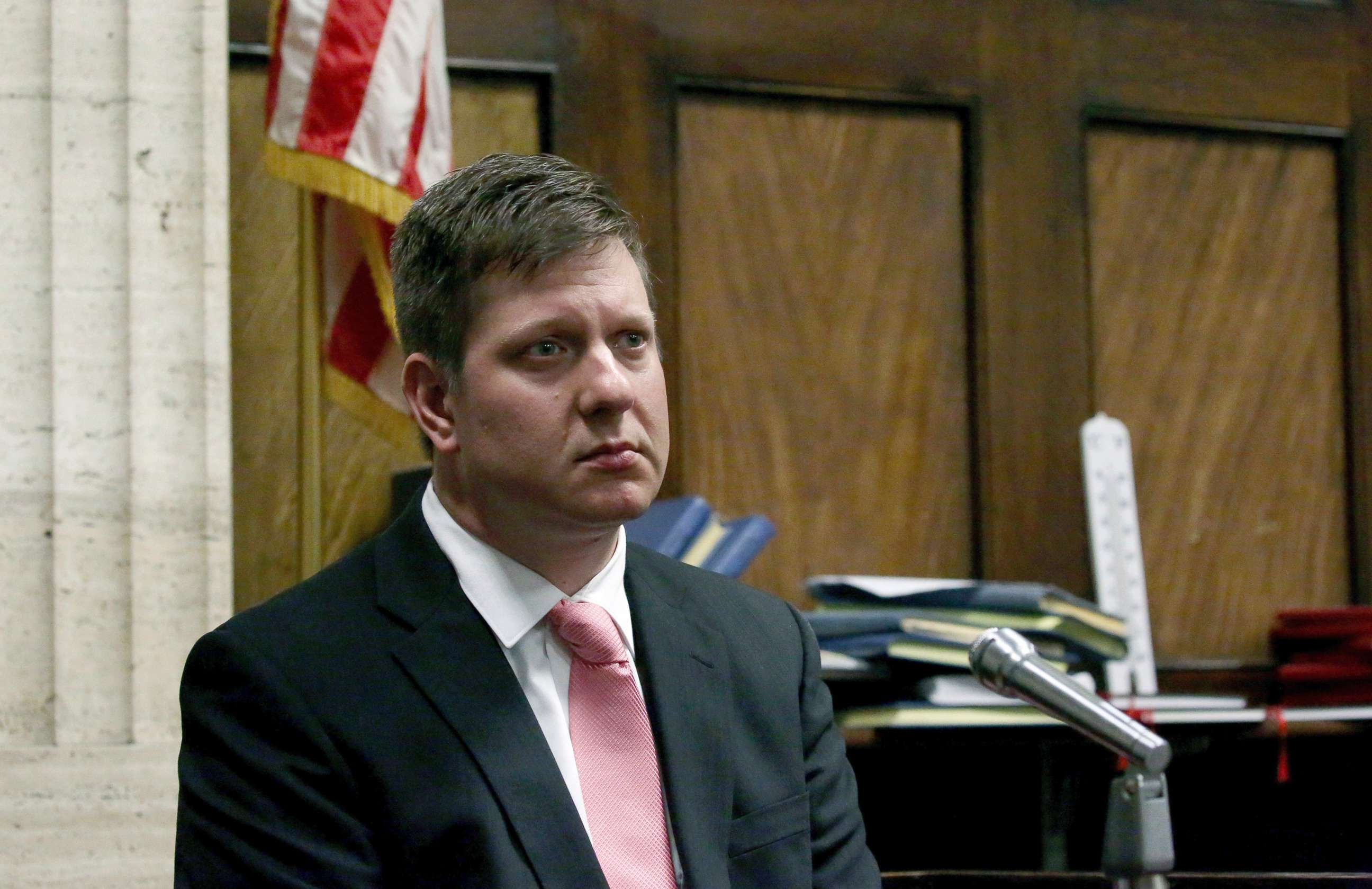 PHOTO: Chicago police Officer Jason Van Dyke takes the witness stand during a hearing, June 28, 2017, at the Leighton Criminal Courts Building in Chicago.