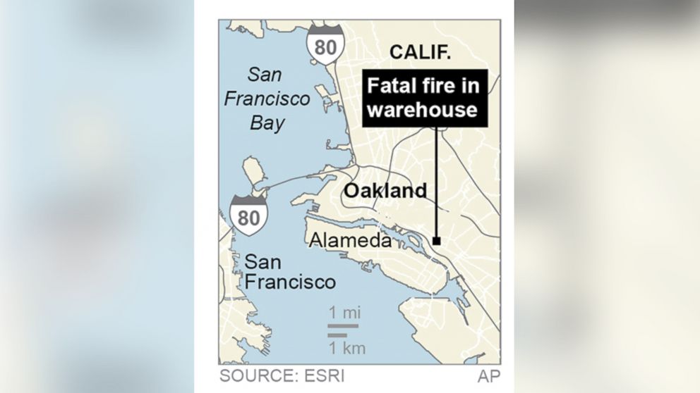 PHOTO: San Francisco Bay Area authorities say a fire has broken out at an Oakland warehouse, Dec. 2, 2016 in Oakland, California.