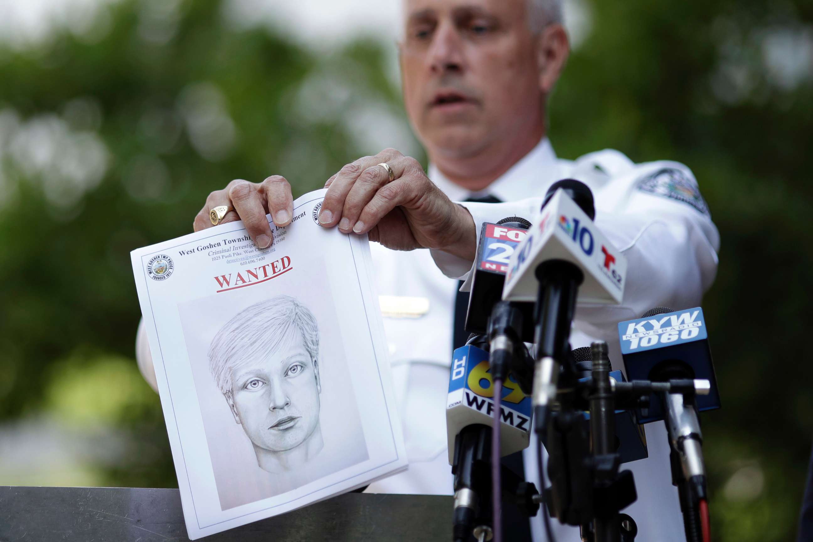 PHOTO: West Goshen Police Chief Joseph Gleason holds a sketch of a suspected road rage shooter during a news conference outside police headquarters, June 30, 2017, in West Goshen, Pa. 