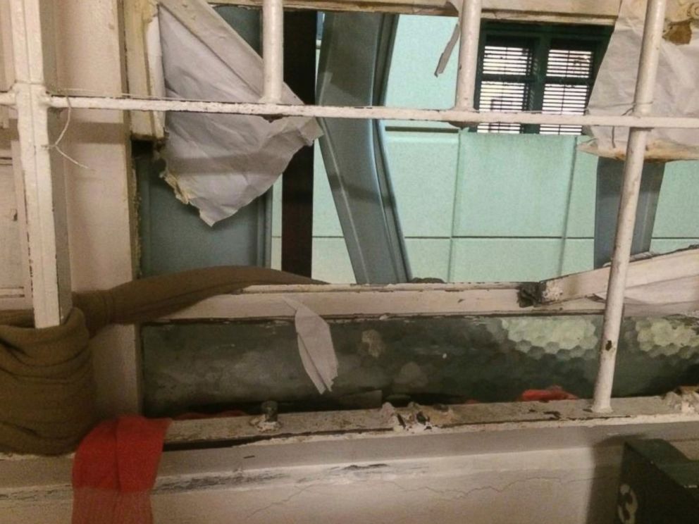 PHOTO: This photo provided by the Santa Clara County Sheriff on Friday, Nov. 25, 2016, shows a window of the Santa Clara County Jail where inmates cut through the bars and escaped