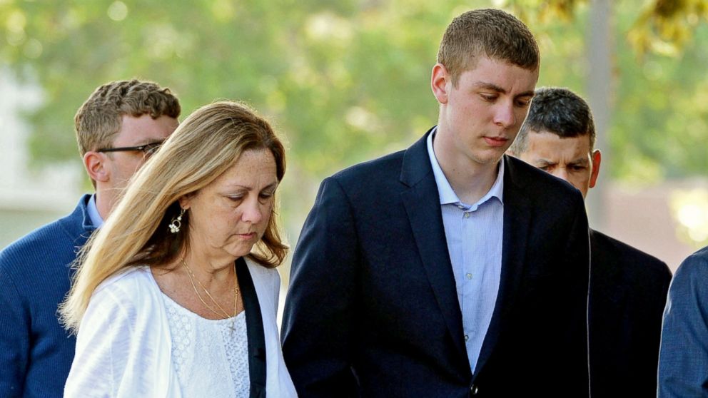 Brock Turner, right, makes his way into the Santa Clara Superior Courthouse in Palo Alto, Calif. on June 2, 2016.