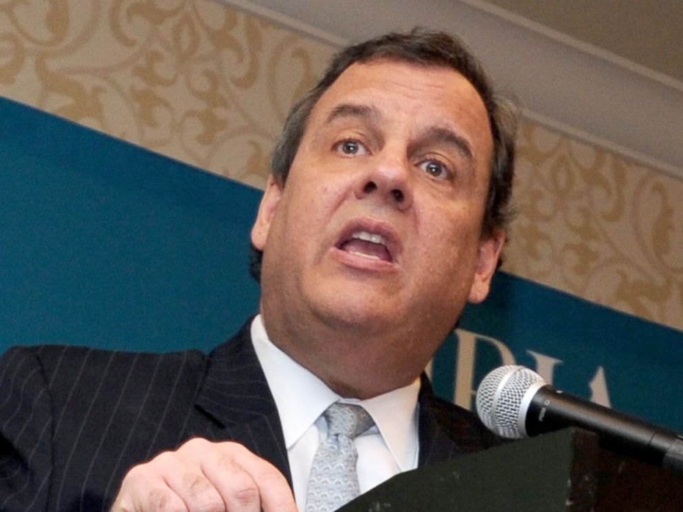 PHOTO: Republican presidential candidate and New Jersey Governor Chris Christie Speaks at the New Jersey Business & Industry Association in N.J., Dec. 8, 2015.