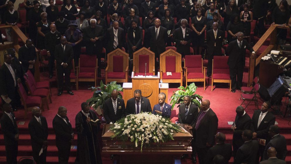 PHOTO: Reverends Al Shapton and Jesse Jackson stand behind the casket holding Emanuel AME Church shooting victim Ethel Lance during her funeral at the Royal Missionary Baptist Church, June 25, 2015, in North Charleston, S.C. 