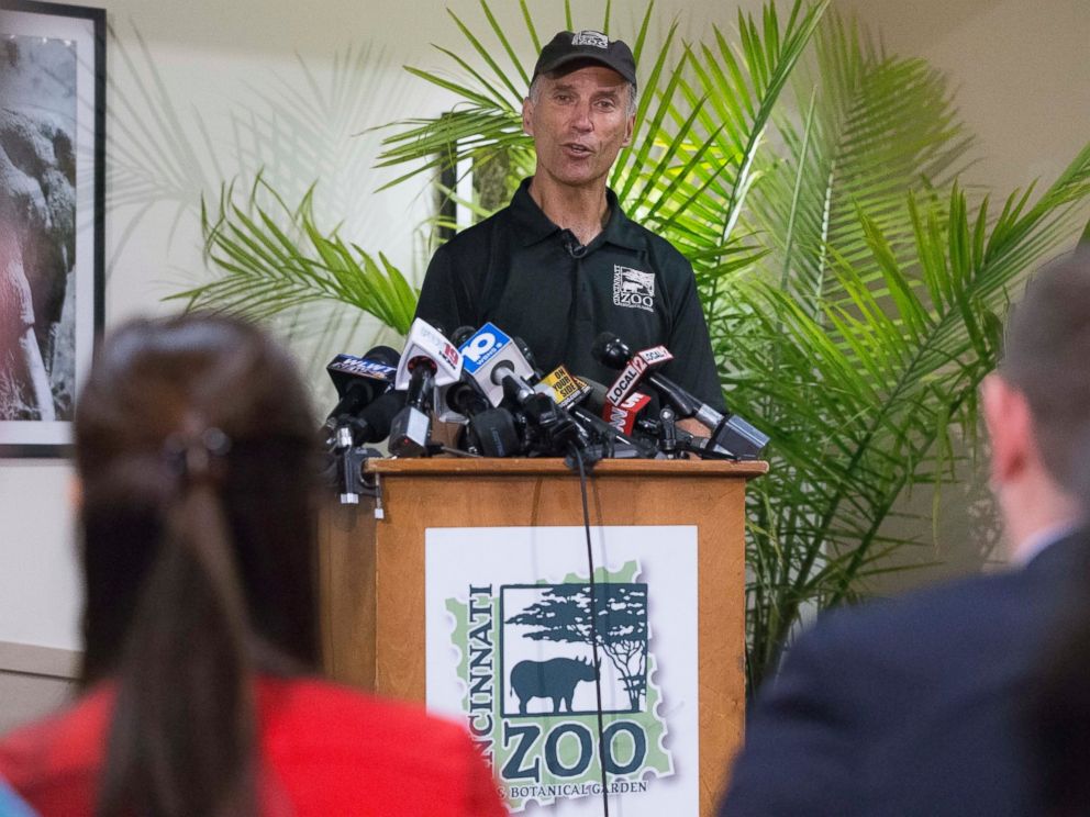 PHOTO: Thane Maynard, director of the Cincinnati Zoo & Botanical Garden, speaks during a news conference, May 30, 2016, in Cincinnati.