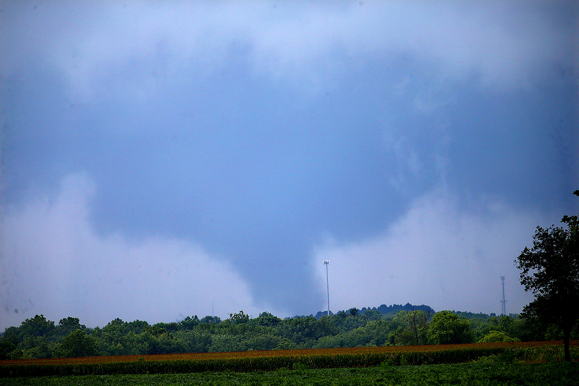 PHOTO: This photo shows a funnel cloud near Russiaville, Ind., Wednesday, Aug. 24, 2016.