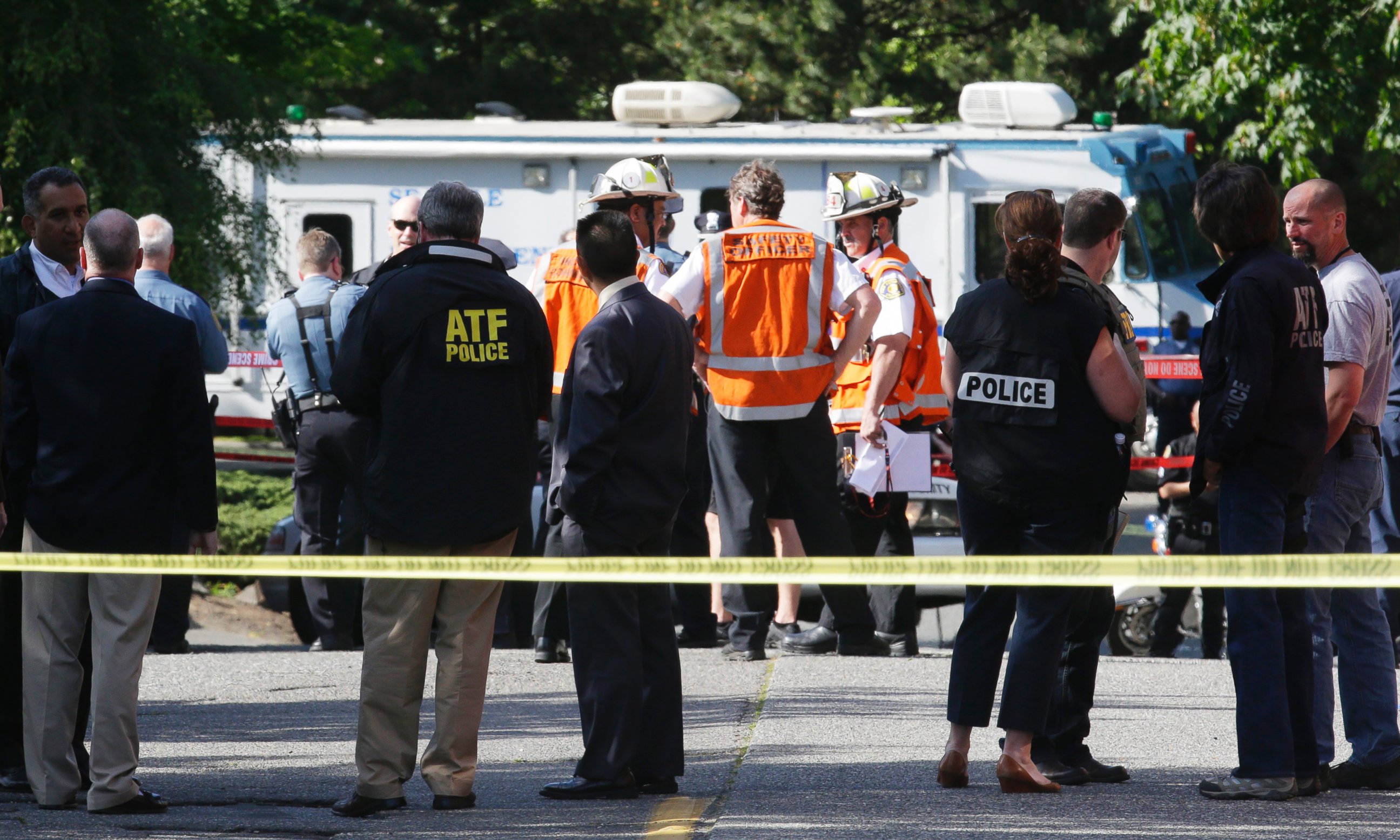 PHOTO: Authorities gather at the scene of a shooting, June 5, 2014 at Seattle Pacific University in Seattle.