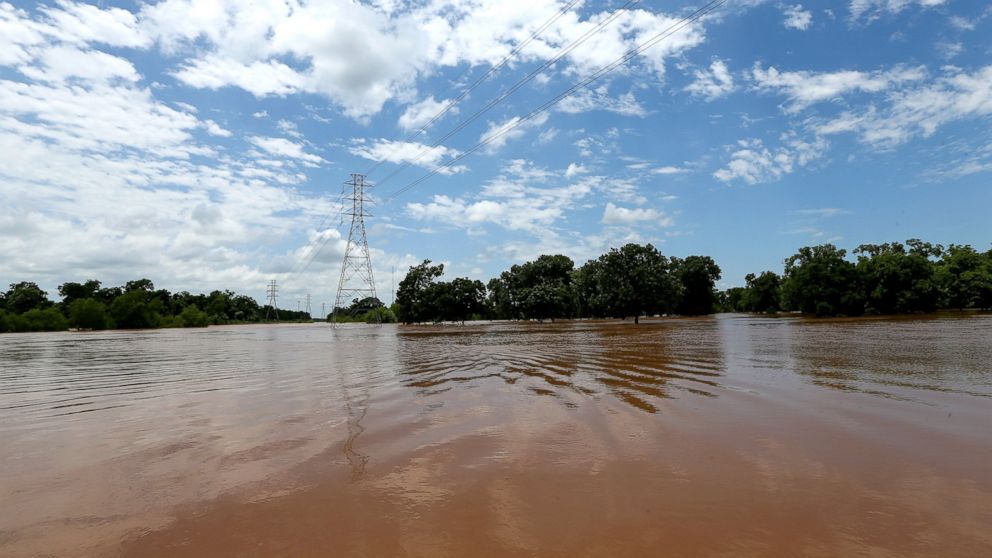 Texas River Expected To Rise To Record Levels As Floods Overtake State   AP Texas Flooding 03 Mm 160531 1 16x9 992 